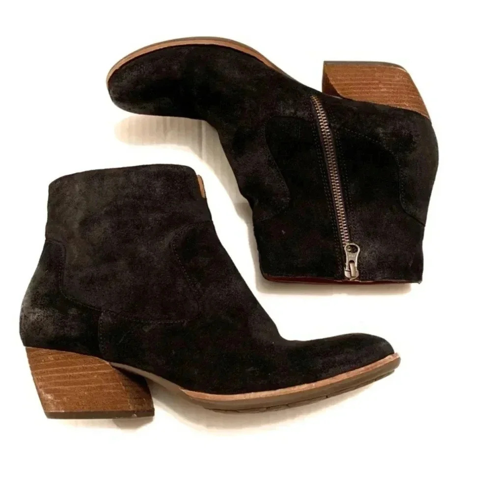 Kork Ease Sherrill Black Suede Zip Ankle Boots 8.5